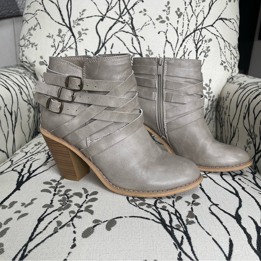 Journee Collection Taupe Ankle Boots